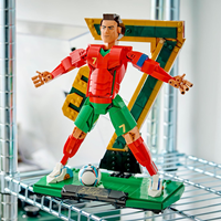 LEGO Editions Cristiano Ronaldo – Football Legend Toy - 3D Figure- DIY Kids' Room Decor - Gift for 12+ Year Old Sports Fans 